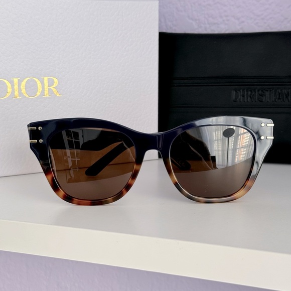 New!!!! DiorSignature B4I 39F0, Navy/Havana, Authentic - Picture 1 of 8